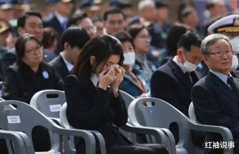 韩国务安机场，离别之痛，深情之渊