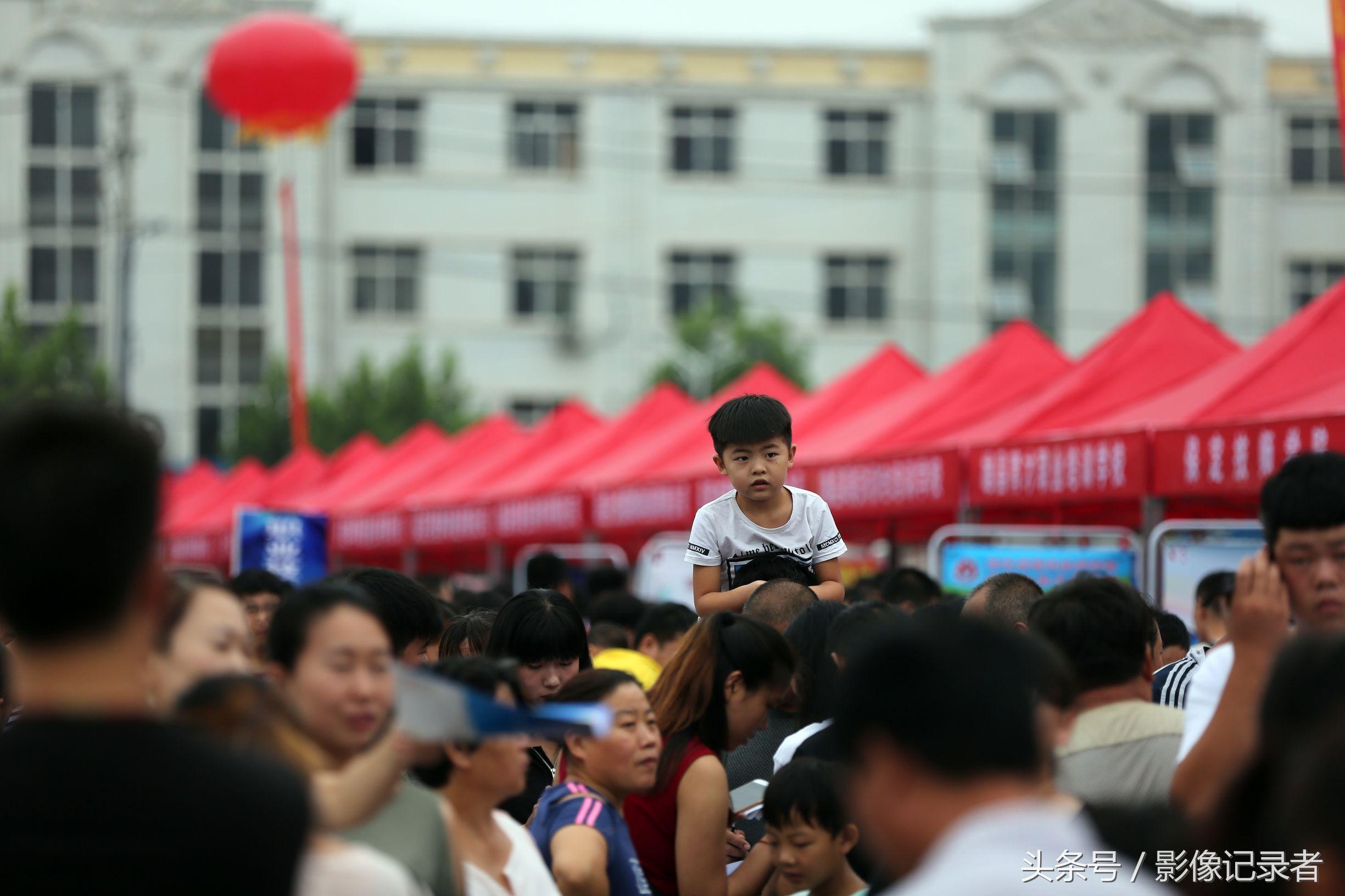 雄安集团大规模招聘数万人真相解析