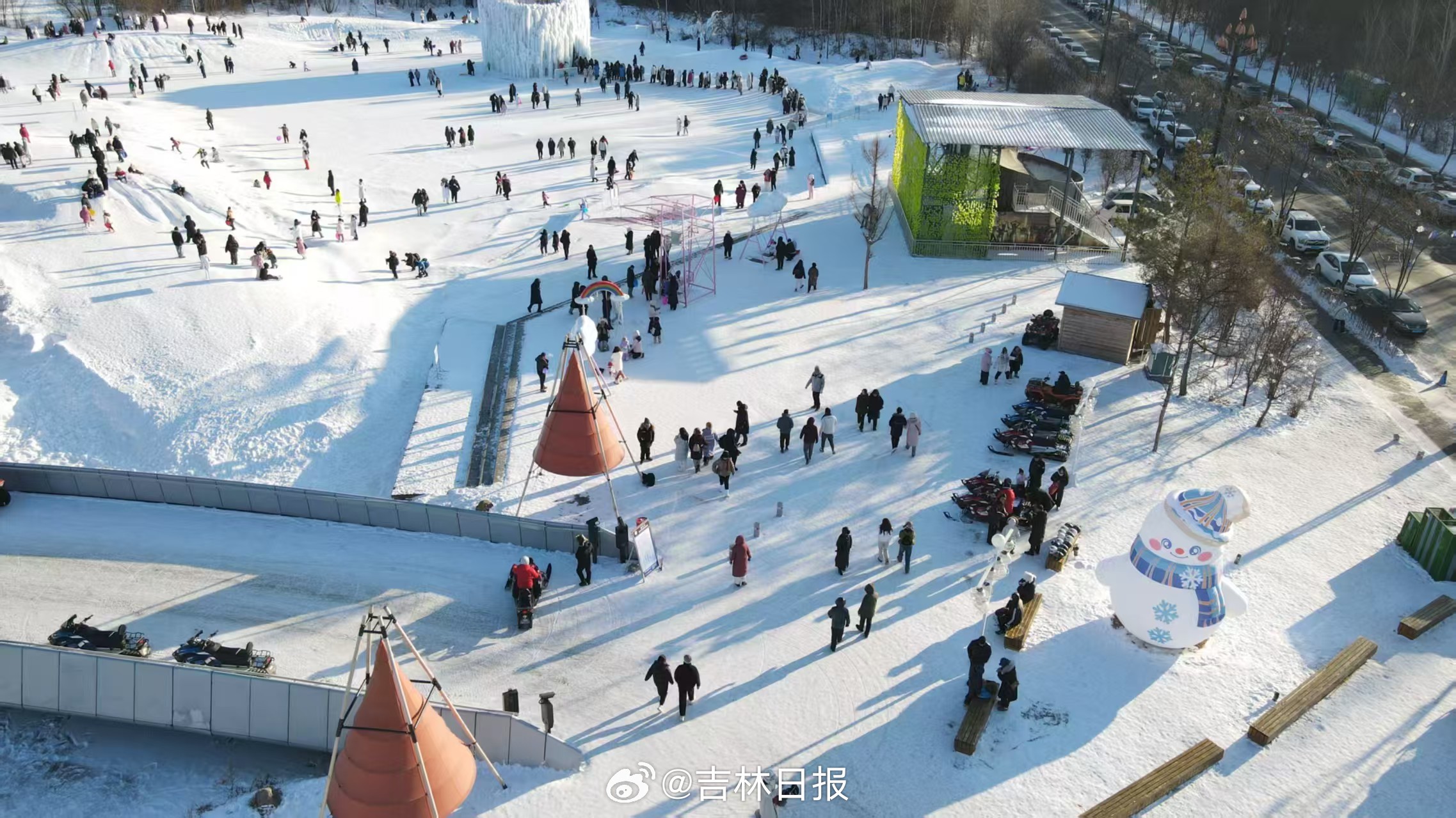 春节假期长白山冰雪游成热门旅游目的地